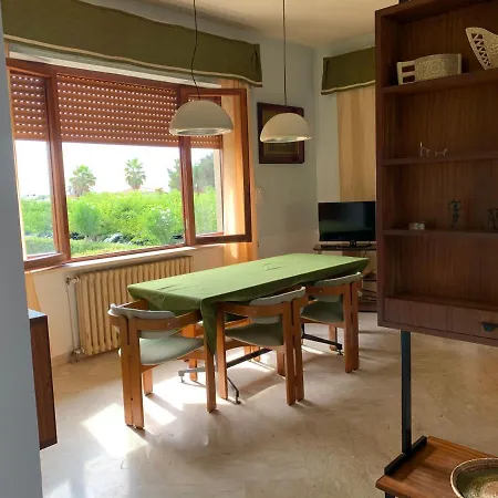 بيت للعطل La Casina Del Sole مارينا دي بييتراسانْت